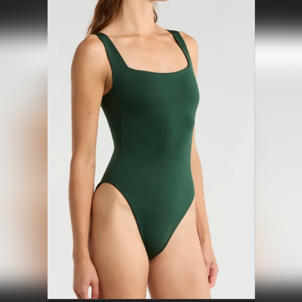LEFT ON FRIDAY STREAMLINE ONE PIECE SWIMSUIT / SMALL / PALM GREEN